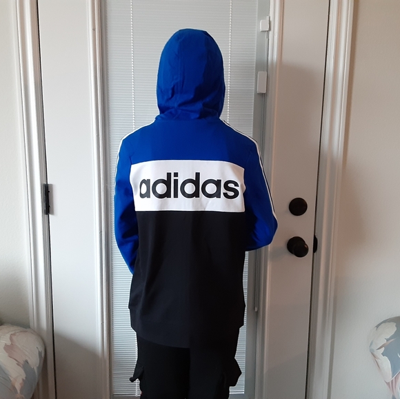 Adidas - Picture 2 of 3